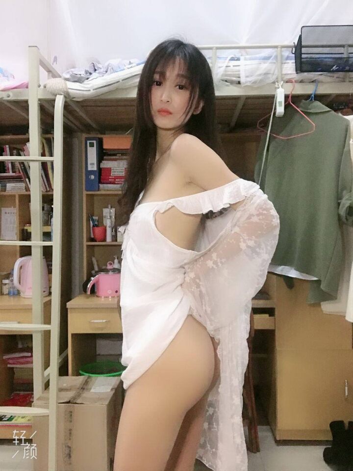 江西极品大长腿御姐玩户外露出