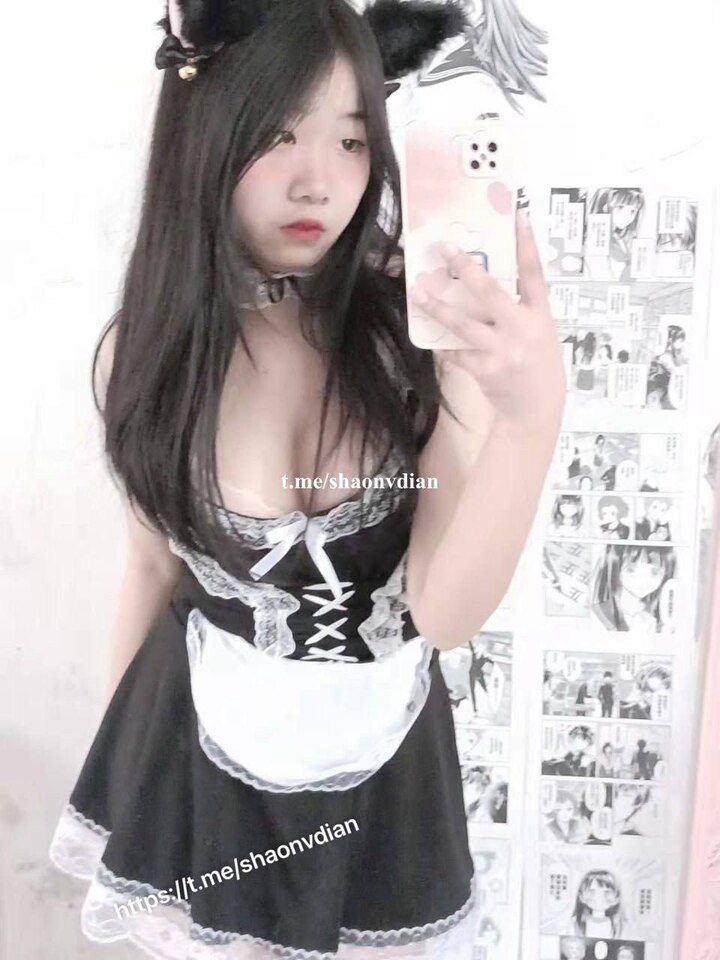 在校高中生和男友裸聊流出