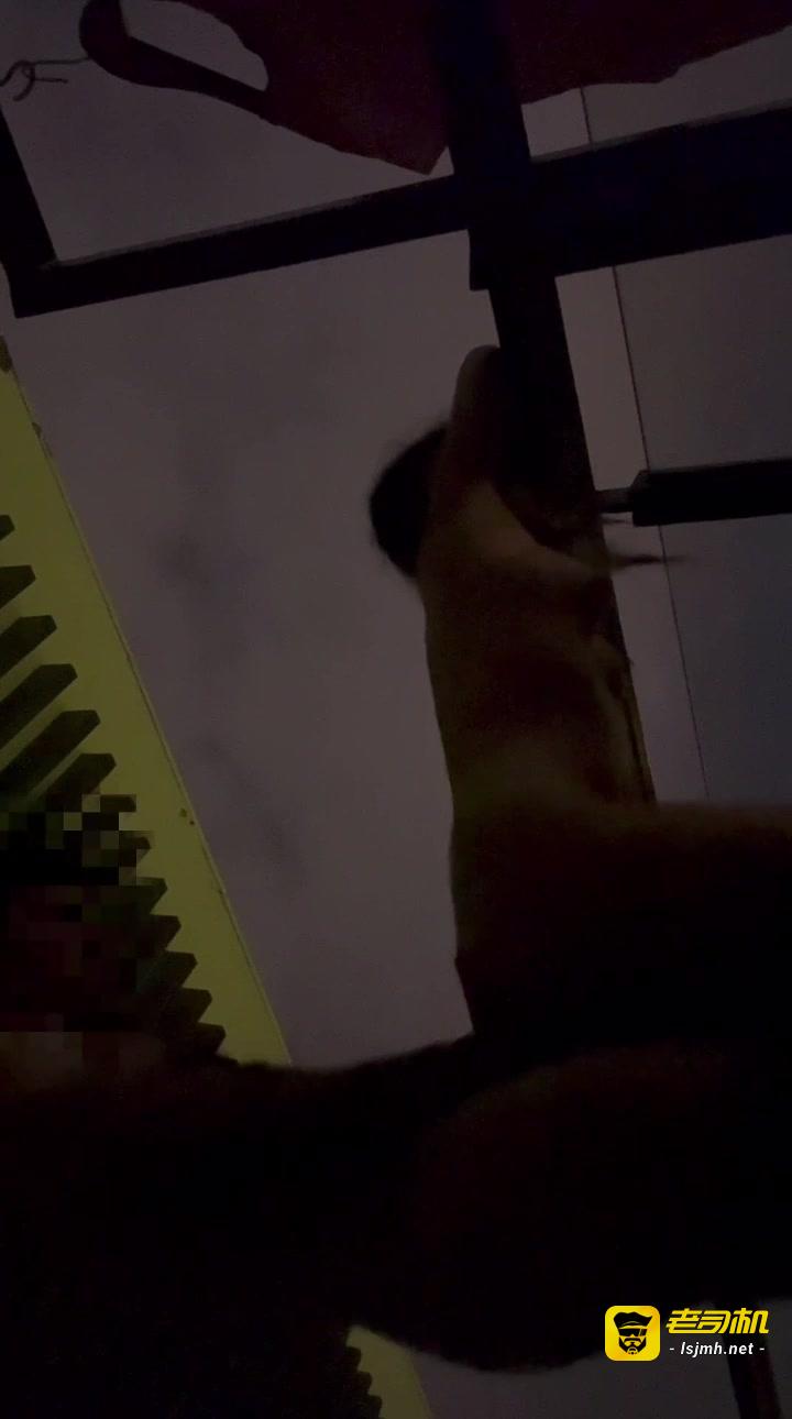 夜景下做爱 预览截图 6