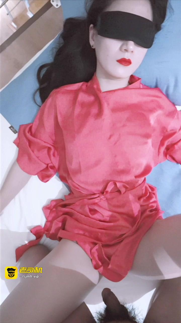 红色睡衣 预览截图 6