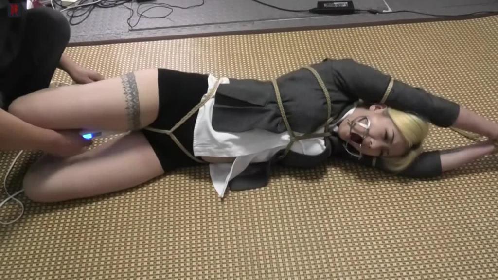 金发小美女羽灵,OL黑丝奴系列 预览截图 4