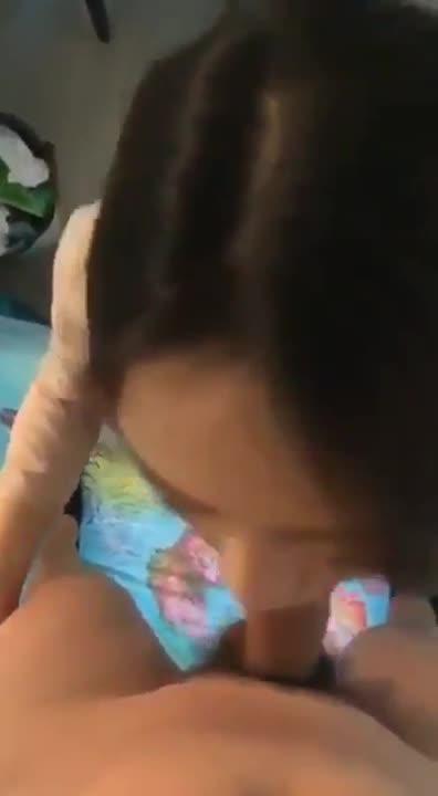 喂他吃香肠,好舒服啊 预览截图 5