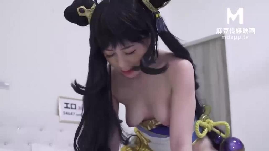 手游女角惊喜现身却被指令献身 预览截图 2