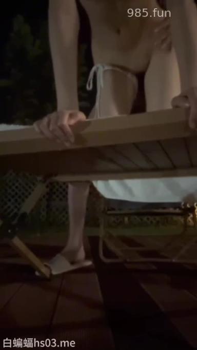 【兄妹乱伦】带着妹妹去澡堂,白嫩美胸,美腿翘臀,妹妹的身材实在太好,忍不住强上了她 预览截图 8