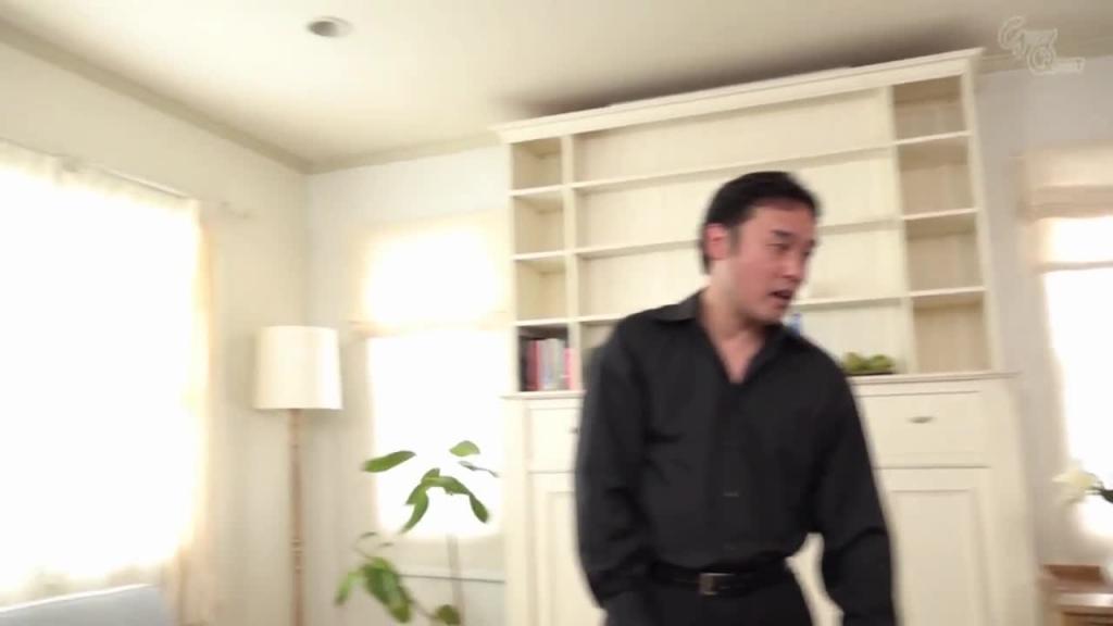 魅力读者模型艾南莉莉卡(Ririka Ainami)史上最严重的羞辱 GVG-905 预览截图 4