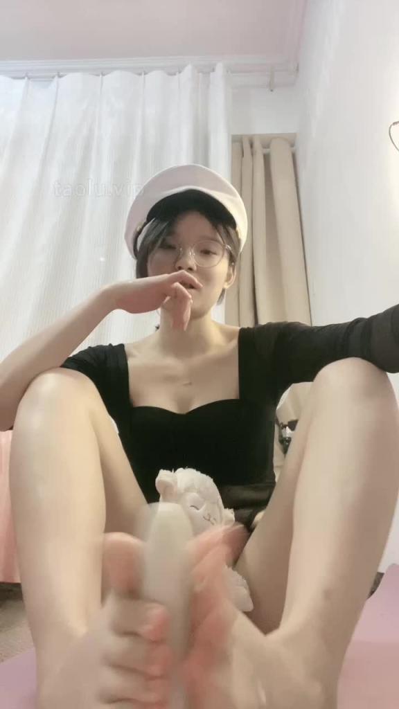 王子殿下s-美女保安红绿灯拍手控制射精 预览截图 6