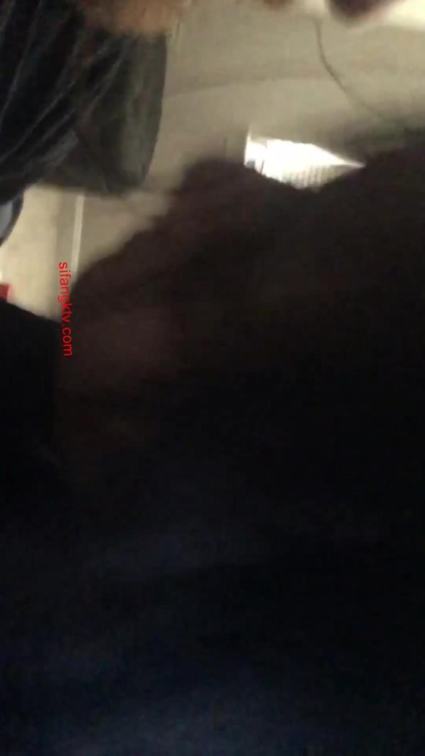 留学正妹在网路约炮招标最高金主爸爸过一夜 预览截图 7