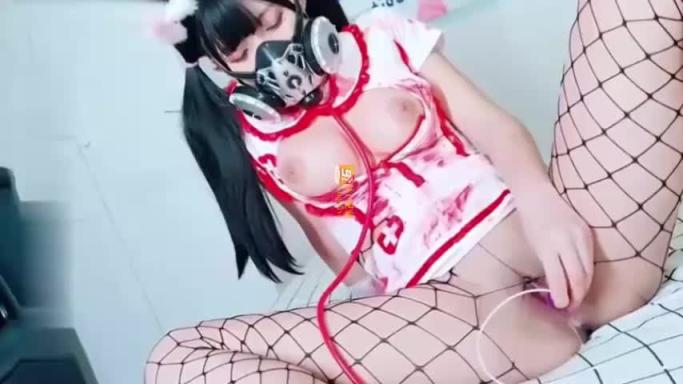 2/2高中生小萝莉 护士情趣装翘臀勾引诱惑！ 预览截图 3