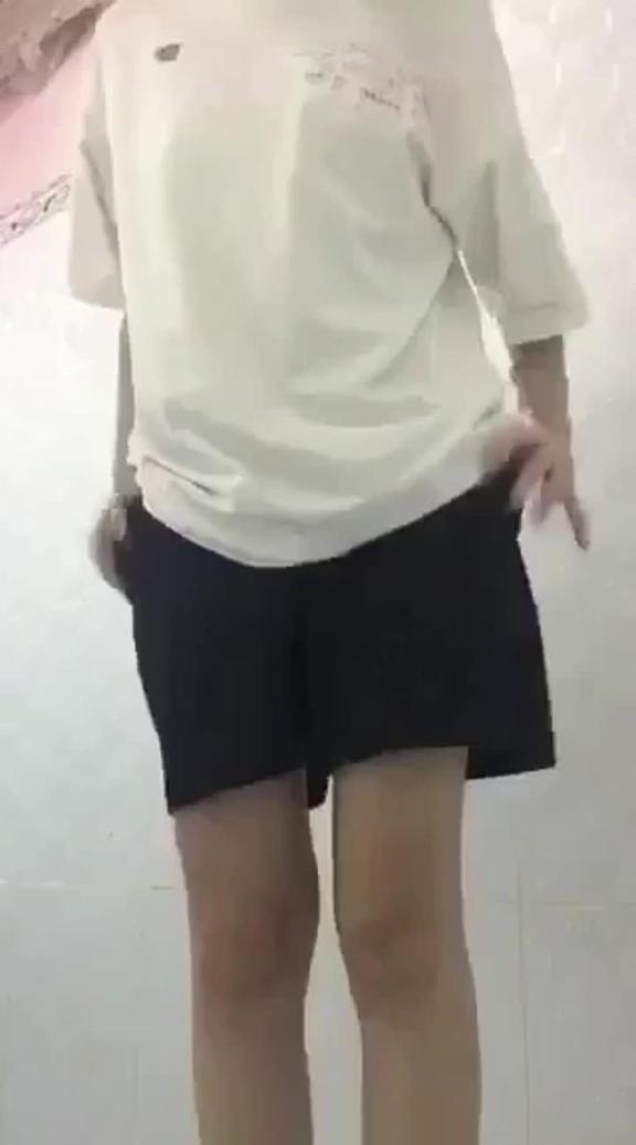 泄密网恋女友的自拍身材不错 预览截图 5