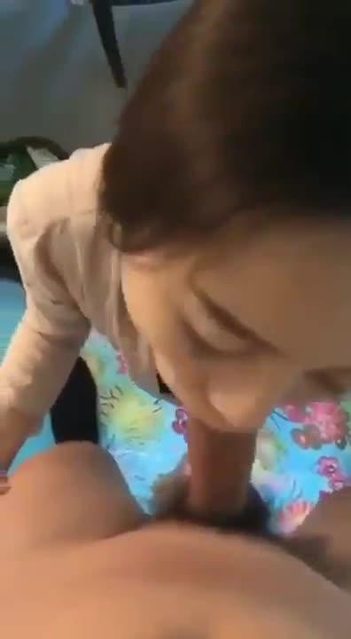 喂他吃香肠,好舒服啊 预览截图 8