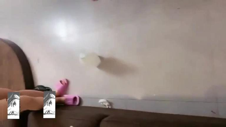 女同接吻把脚留给我舔 预览截图 6