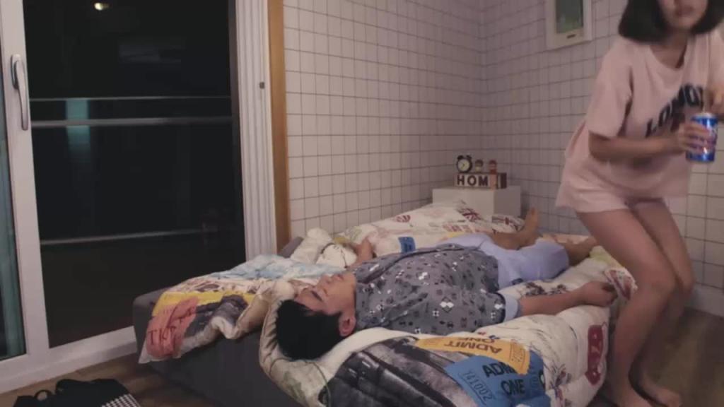 妹妹夫妇窥视2018 预览截图 2
