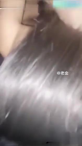 乱伦大神白天陪表妹逛公园半夜潜入表妹房间操她 预览截图 10