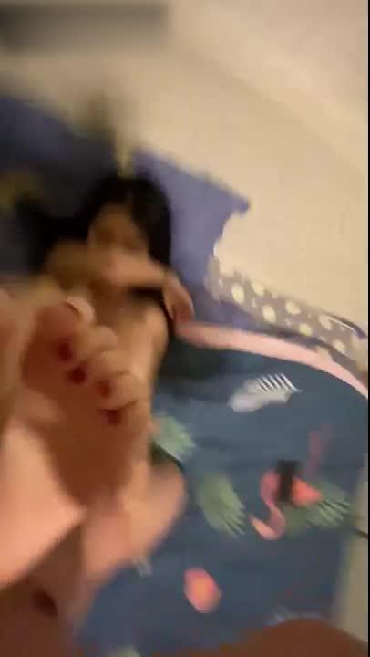 上女友闺蜜露脸啪啪啪,太爽的要射出来 预览截图 1