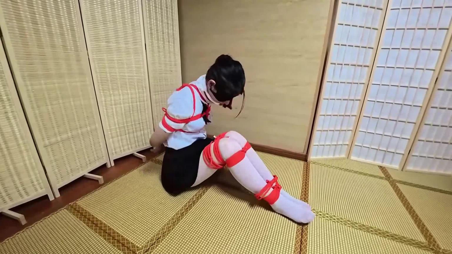 【渎竺】【川川】JK装！红色尼龙绳绑法cos原神旅行者！最后可否脱缚呢？ 预览截图 3