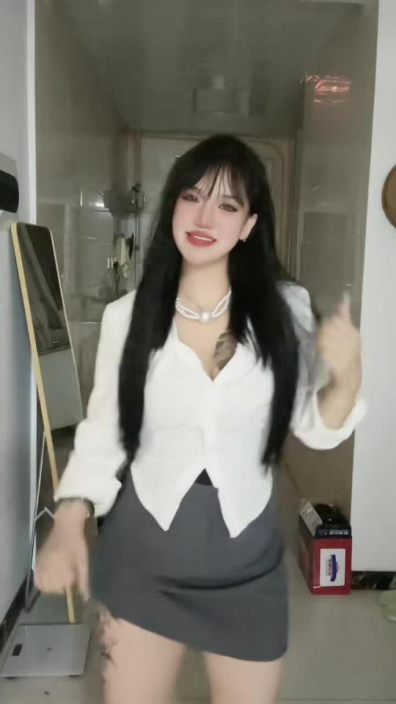 极品微胖身材纹身女友 预览截图 5