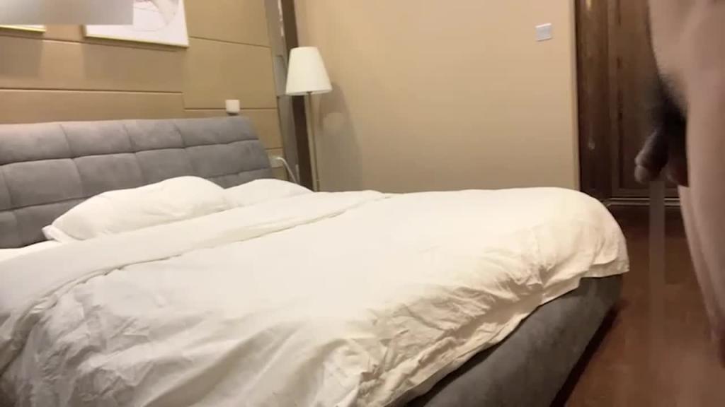 【家庭乱伦】勾引正在哺乳期的妹妹乱伦 预览截图 3