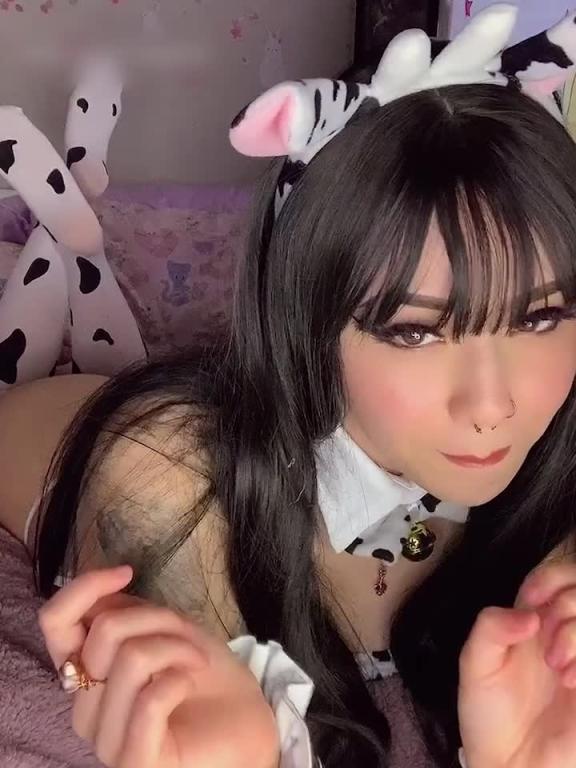 奶牛比基尼少女的极致挑逗#puppiloli 预览截图 4