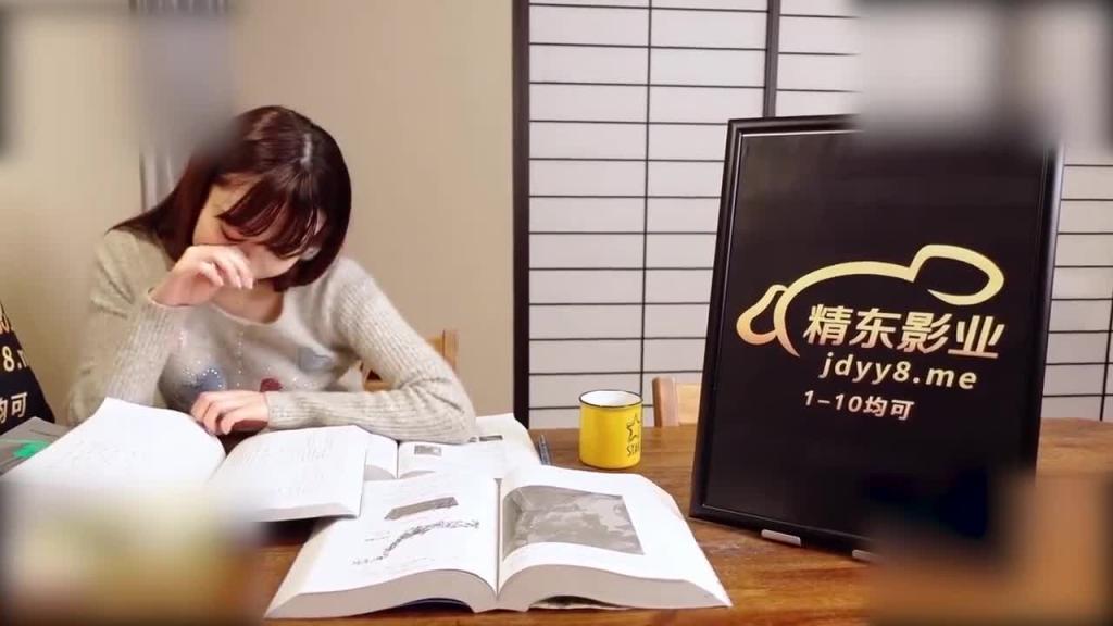精东影业 父子轮啪家庭教师 多人轮番口爆内射 预览截图 2