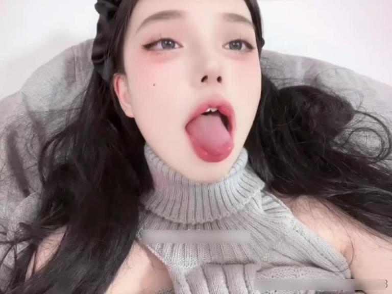 〖网黄御梦〕开衫贸易高潮脸假屈抽插工地攻速鞋逼脸同框极度诱惑 预览截图 3