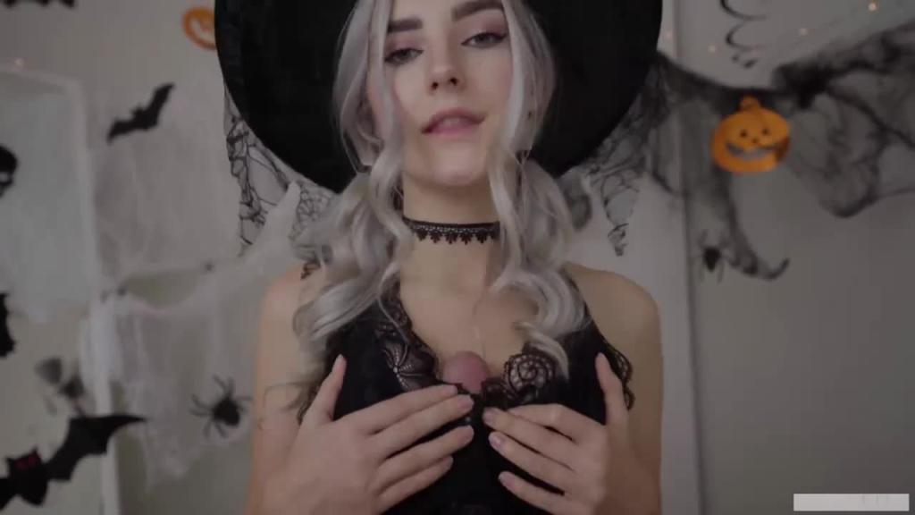 国外第一女优eva elfie 的女巫 cosplay，颜射品精一脸满足 预览截图 6