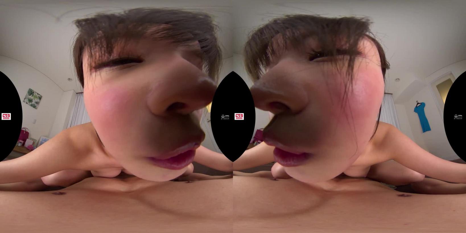 【VR】女友错过末班车没回家的那一天、被自由奔放的女友F罩杯妹妹诱惑持续忍耐到可爱起邪念的我…。 本郷爱 B sivr00349.part2 预览截图 8