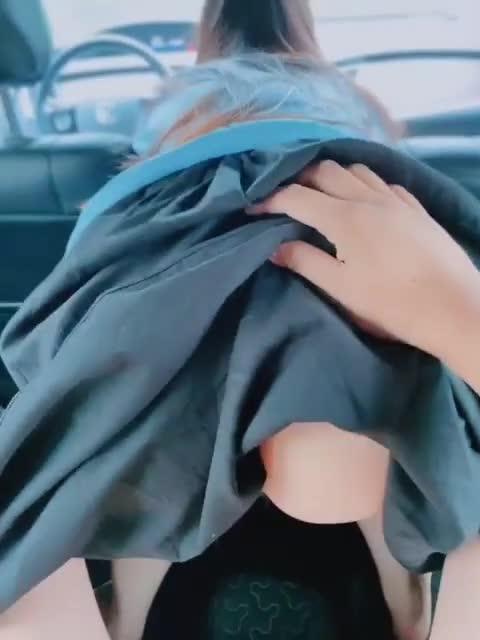 91多乙 后座的性感女神 预览截图 6