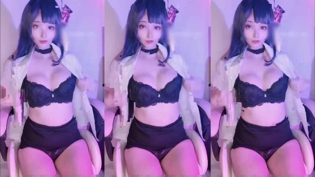 2/2『COS网红』极品高颜值爆乳COSER-meenfox 预览截图 4