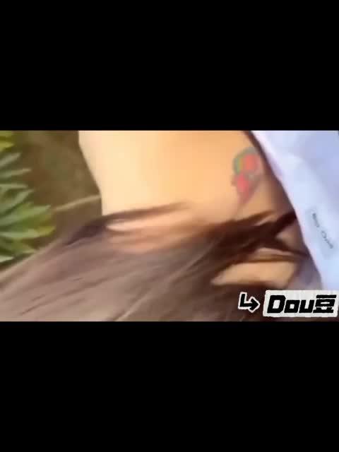 和闺蜜一起玩自慰 预览截图 12