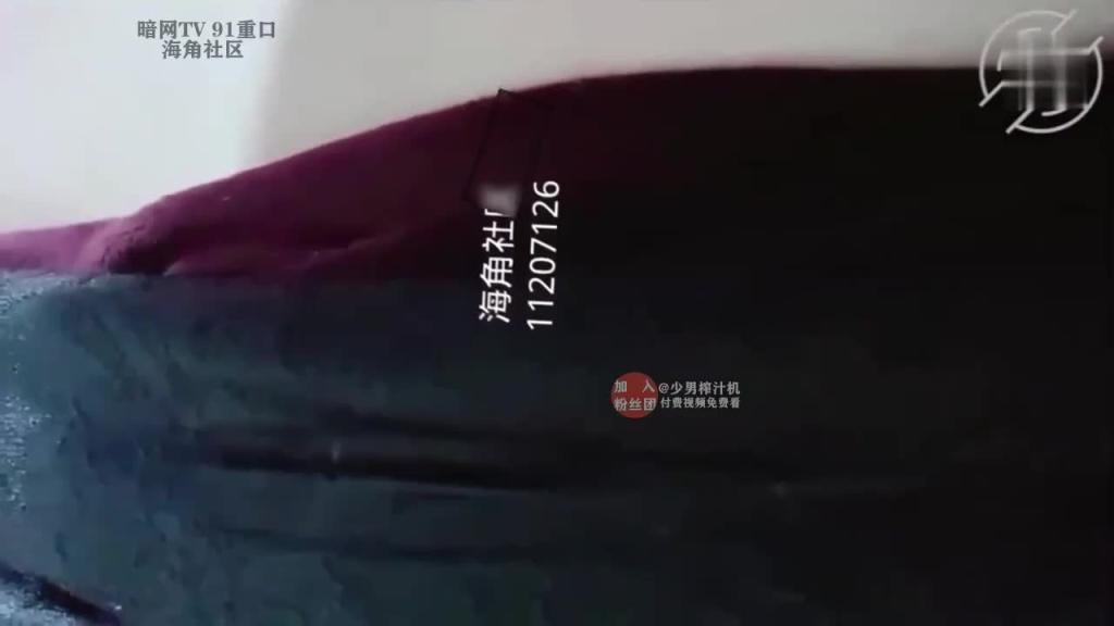 【震惊！下】镶珠神人与妈妈乱伦被外婆发现后续！卫生间内射 预览截图 5