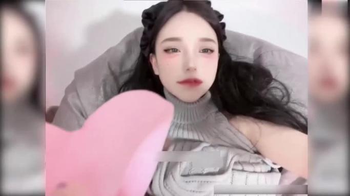 〖推特网红〕露脸福利姬了欲梦引真空毛衣美鲍特写自慰翻白眼 预览截图 2