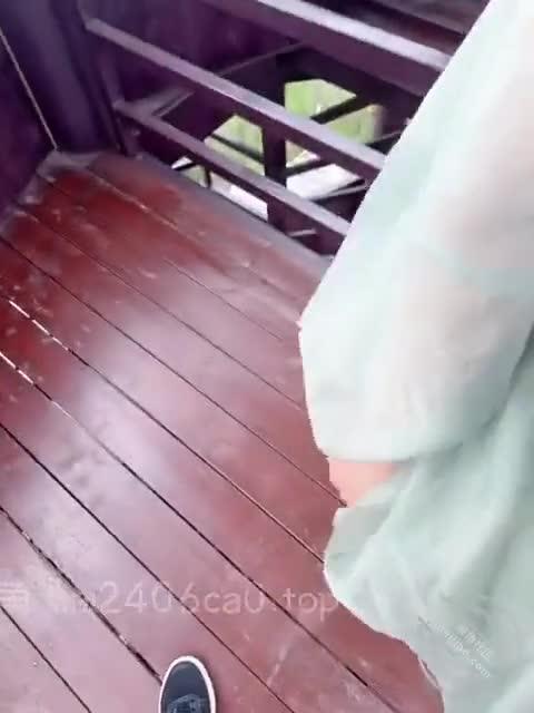 【妹妹的第一次给了我】旗袍的妹妹对着我喷奶不断 预览截图 7