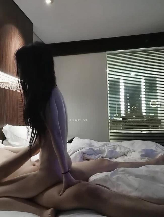 极品女神迷人蔓 激烈抽插大喊爸爸操我 预览截图 12