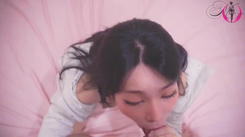 自购of高颜值反差女神-后入不小心就射了出来，这次的精液居然半天都流不下来，穿着黑丝情趣真的太骚了 预览截图 4