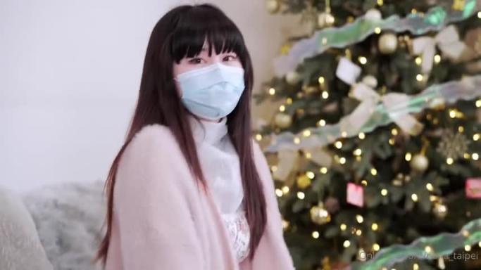 【台北娜娜】黑丝红底高跟美腿少女,射满淫穴精液流出 预览截图 1