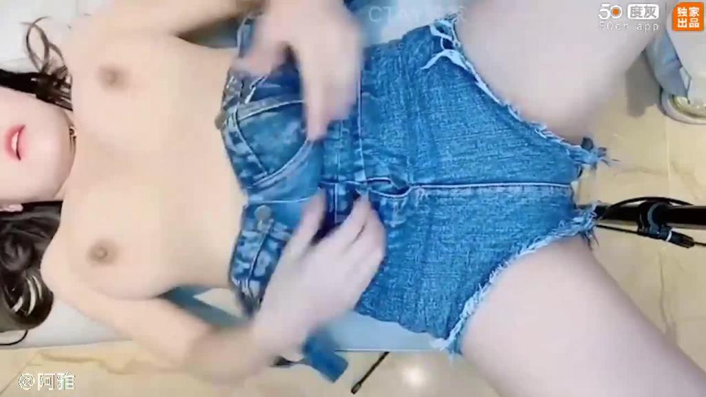 快手黑料【人气网红#林美惠子爆乳黑唇】看着天真无邪骚入骨髓 预览截图 5