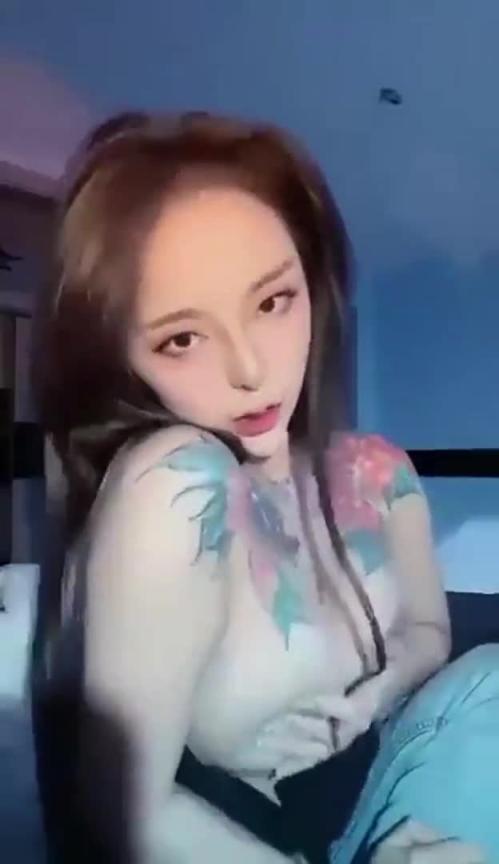 门事件 中国网红女主播《戚佳丽》自摸DIY影片流出! 预览截图 5
