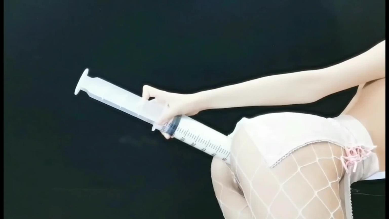 萝莉小护士灌肠喷射!! 预览截图 7