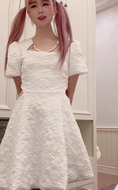 原创视评 婷婷 哥哥射出来 别把我新衣弄脏喔 上篇 预览截图 2