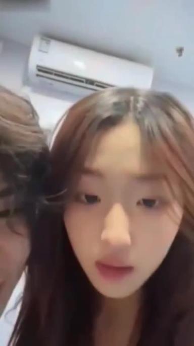 -高颜值清纯嫩妹居然还是小女奴,主动带着口球求内射- 预览截图 1