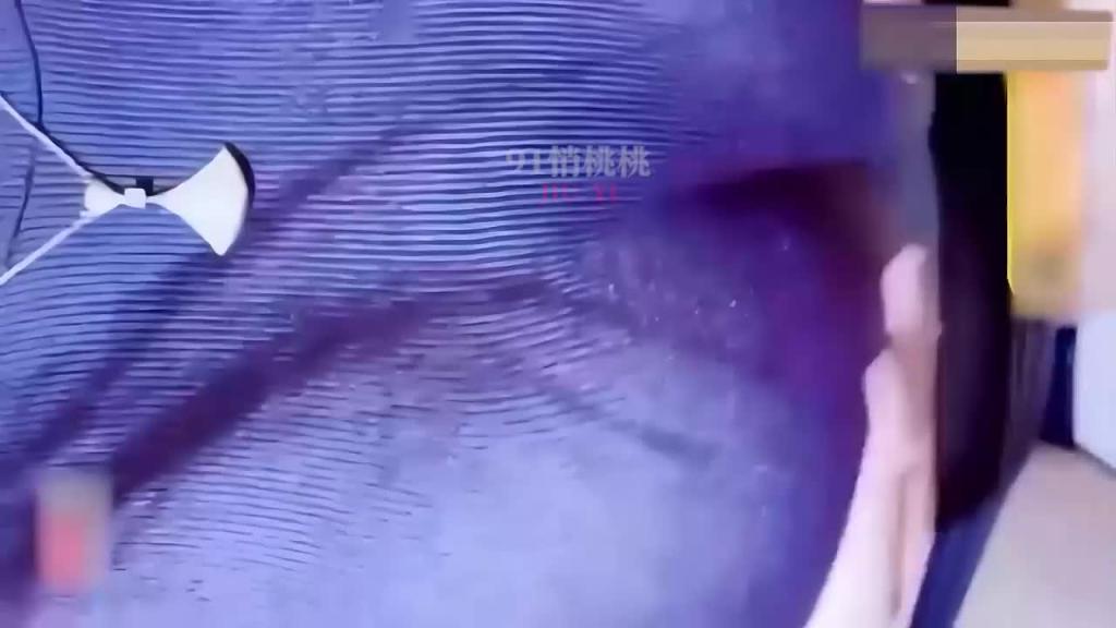 杨晨晨与土豪私定大尺寸湿身诱惑，意外流出，太艳丽了 预览截图 11