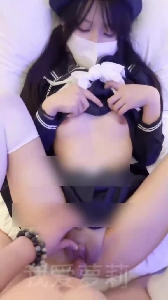 真实破处,叔叔求求你不要插我了!啊你流血了 预览截图 5