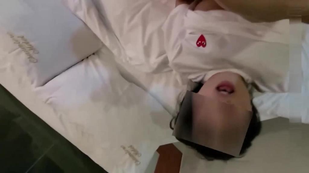 绿帽淫妻系列大合集某换妻私密群流出大量绿帽淫妻性爱视频1 预览截图 10