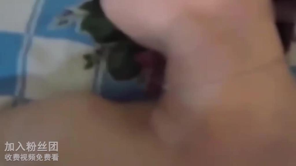 【真实母子乱伦】骚逼老妈穿情趣内衣与我激情啪啪 预览截图 7