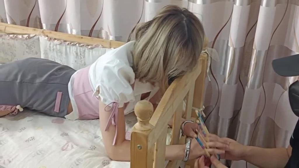 【御仙工作室】不屈的女烈 预览截图 12