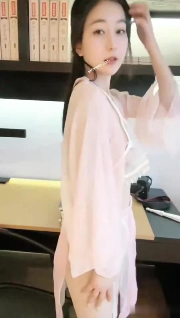 骚货御姐透明蕾丝诱惑 预览截图 1