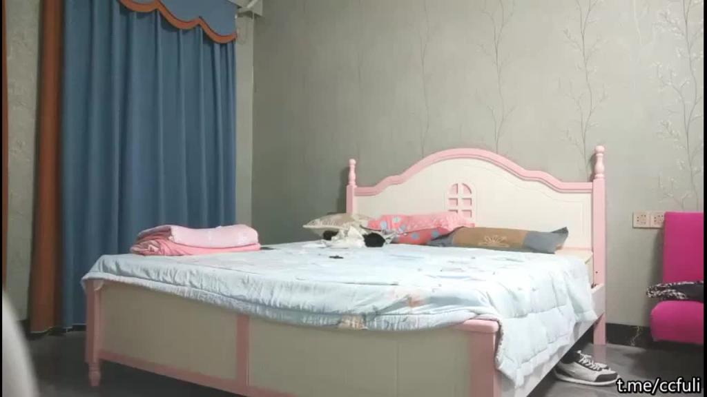 【小智探花】照片比本人漂亮,黑丝美腿小姐姐,骑乘正入抽插爆插,最后冲刺气喘吁吁 预览截图 7