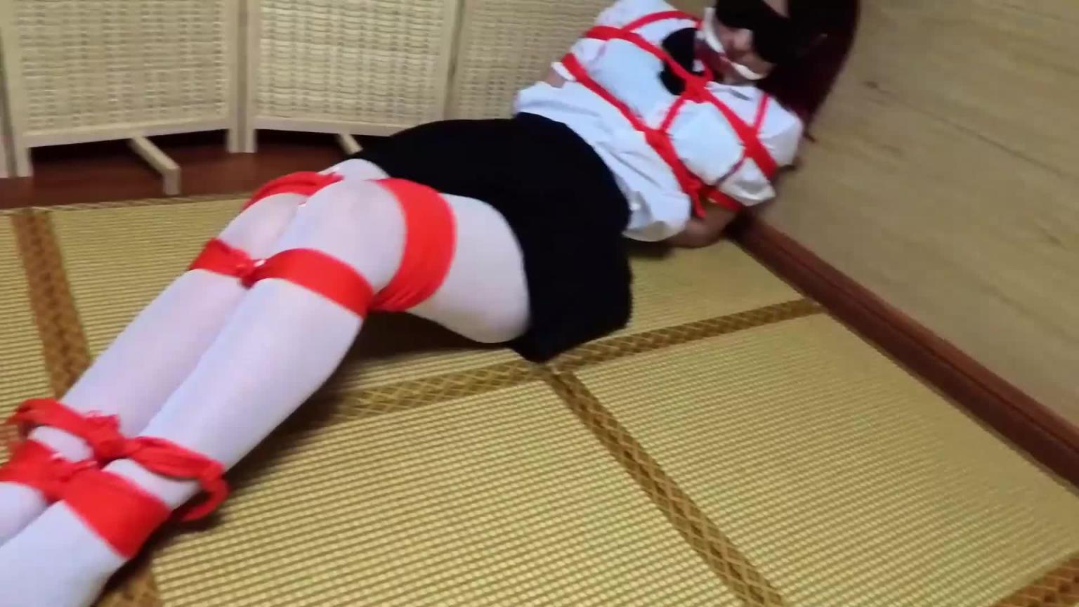 【渎竺】【川川】JK装！红色尼龙绳绑法cos原神旅行者！最后可否脱缚呢？ 预览截图 4