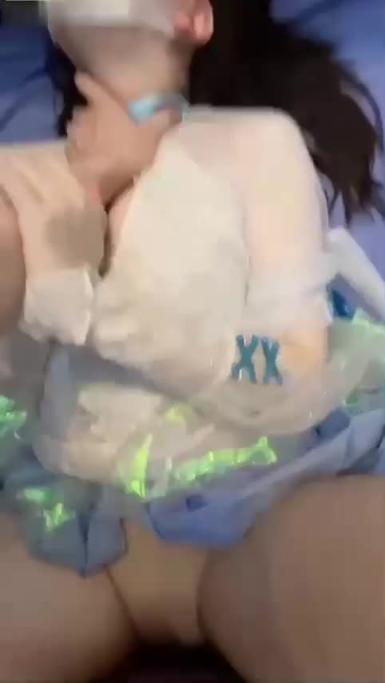 喜欢⼝交的有福了!B站顶级女神 Akita COS永劫无间 顾清寒 ⼤尺度性爱福利流出 预览截图 5