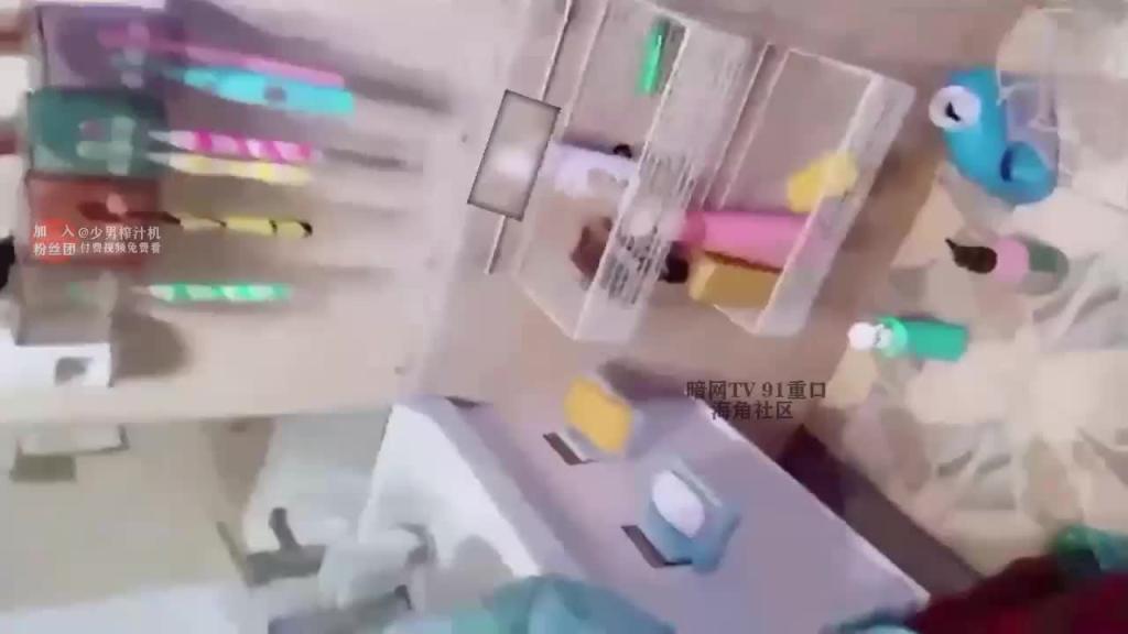 【震惊！下】镶珠神人与妈妈乱伦被外婆发现后续！卫生间内射 预览截图 1